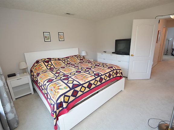 4th image of 8620 Ellingsworth Way