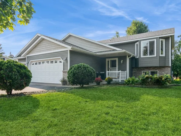 308 Hickory Ct, Saint Joseph, MN 56374