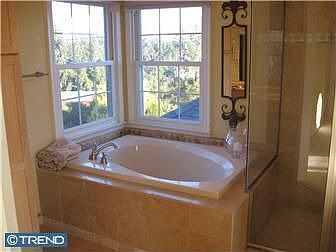 Master bath - gorgeous natural stone floors