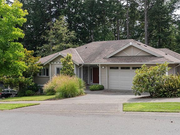2nd image of 391 Pelican Dr