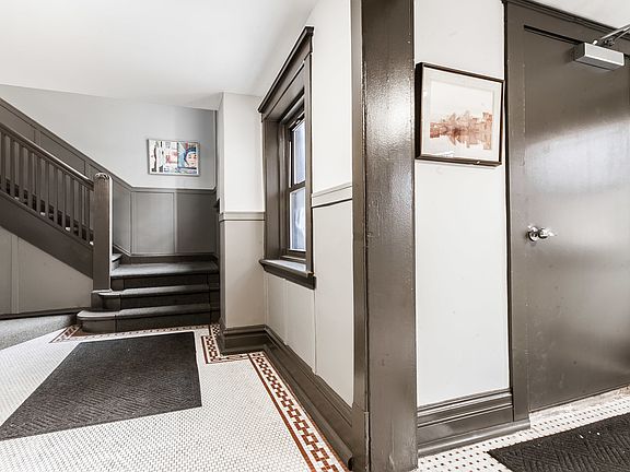 3rd image of 4840-46 S Indiana Ave #4840