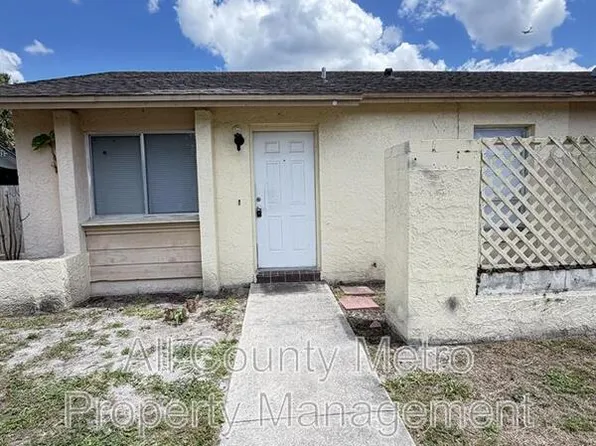2539 Ridgewood Ave, Sanford, FL 32773