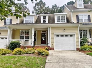 1306 Fairview Club Dr, Wake Forest, NC 27587