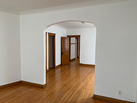 2nd image of 5721 S Archer Ave APT 2F