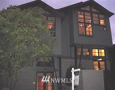 421 Ward Street #B photo 1