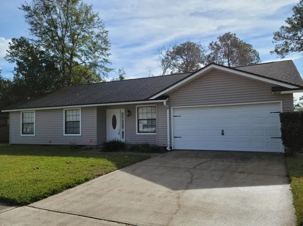 4516 Cinderbed Dr, Jacksonville, FL 32257