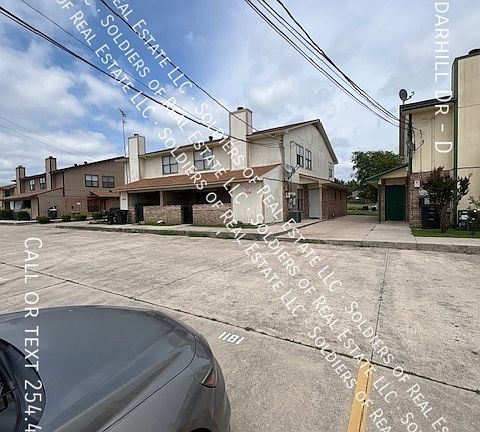 2nd image of 1813 Cedarhill Dr APT D