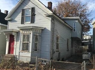24 Jewett St, Lowell, MA 01850