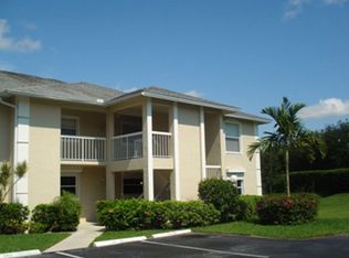 653 Squire Cir APT 204, Naples, FL 34104