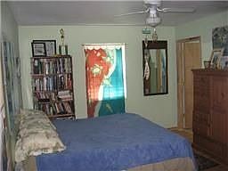 4th image of 4103 7th St