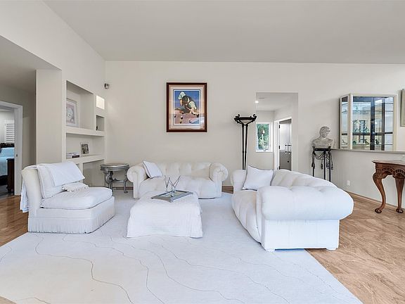 2nd image of 18 Nurmi Drive