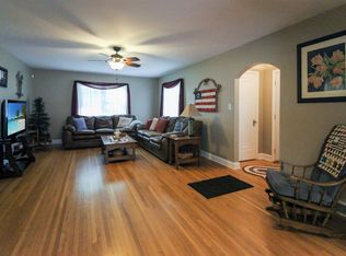 1173 W Harrison St, Freeport, IL 61032