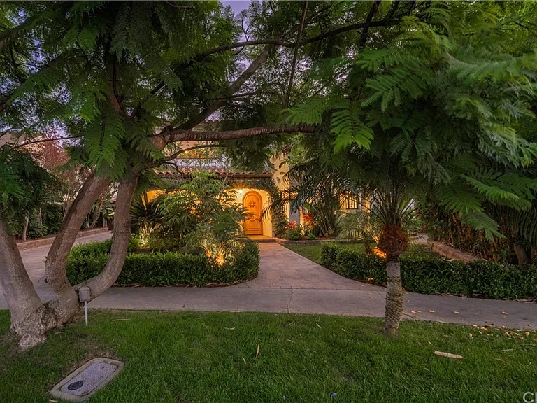 1337 Vuelta Grande Ave — Photo 3