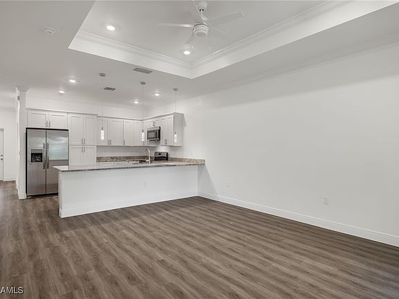 4th image of 107 Lucille Ave