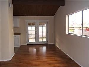 2nd image of 4971 Westover Pl