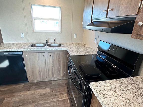 2nd image of 3811 Ridge Rd
