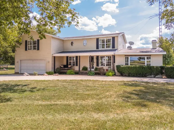 8066 N 1300 East Rd, Shirley, IL 61772