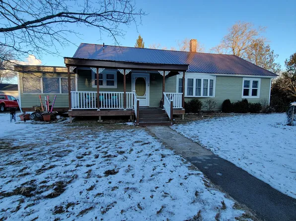 10 Summit Street, Baileyville, ME 04694
