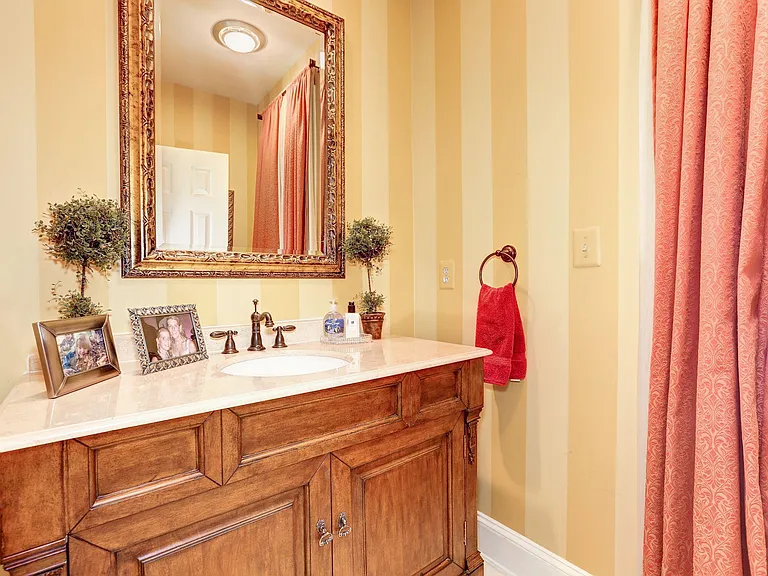 10912 Martingale Ct — Photo 9
