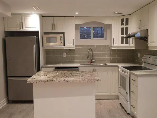 46 Willowbrook Rd, Markham, ON L3T 4W9