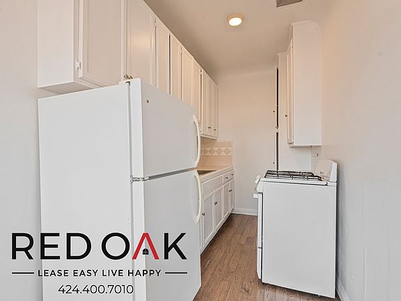 3rd image of 706 1/4 N Saint Andrews Pl #306