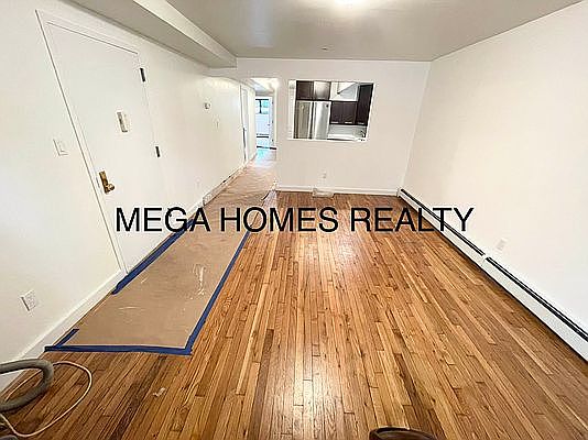 3rd image of 2565 12th St