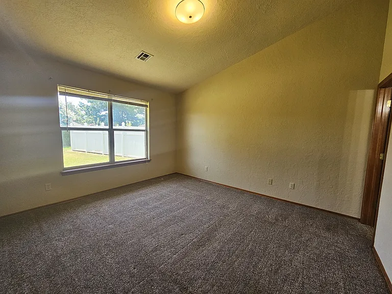 4907 SE Randolph Rd — Photo 7