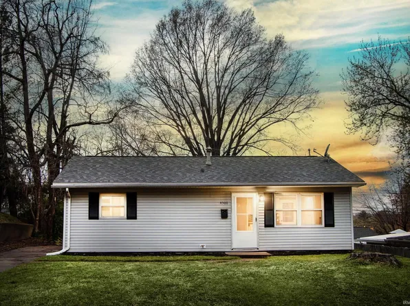 4500 Meadowridge Rd, Evansville, IN 47710