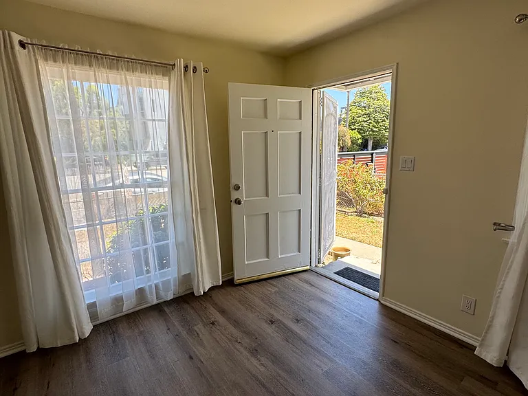 510 Grand Blvd #1 — Photo 9