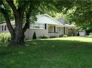 304 Sandy Rd, Dover, TN 37058