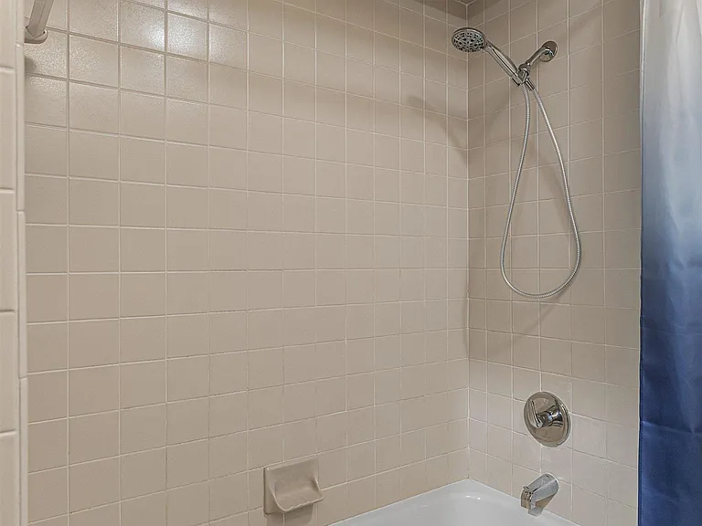 2720 Shepherds Gln — Photo 24