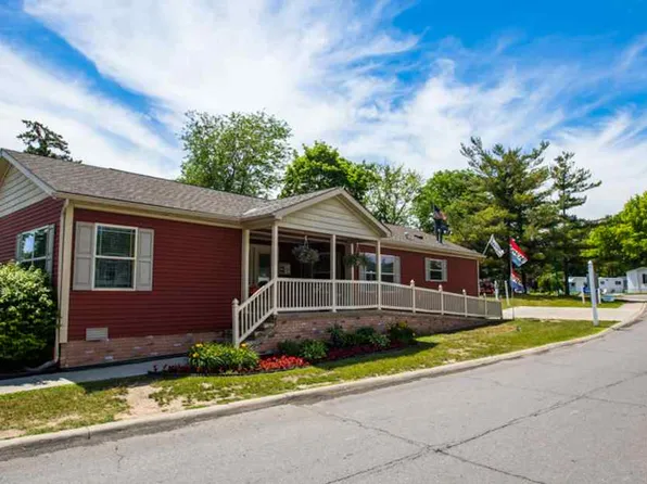 Fairchild Lake, 49645 Au Lac Dr E #1a0, New Baltimore, MI 48051