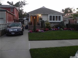 5634 E Hampton Blvd, Flushing, NY 11364