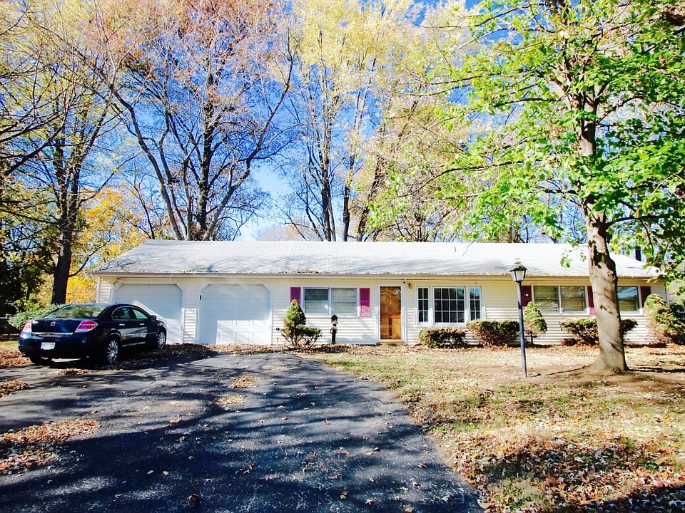 1st image of 12011 Garden Ln