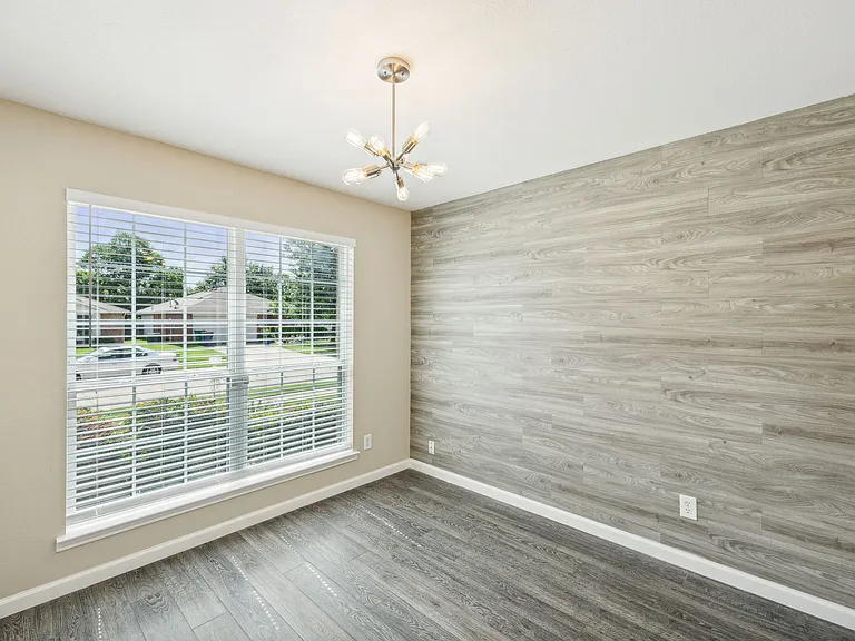 1001 Margaret Dr — Photo 23