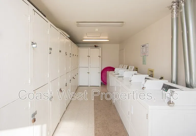 485 Chestnut Ave E — Photo 8