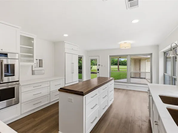 2312 Pebble Beach Dr, League City, TX 77573