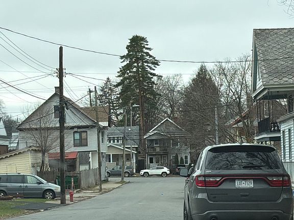 5th image of 39 Vassar St