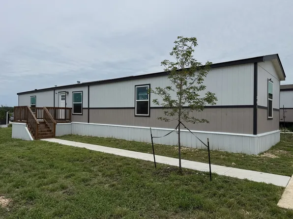 7500 Paradise Rd Lot 245, San Antonio, TX 78244