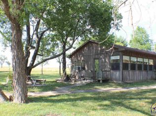 84 Kahola Rd, Council Grove, KS 66846