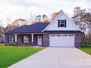 5229 Carden Dr, Charlotte, NC 28227