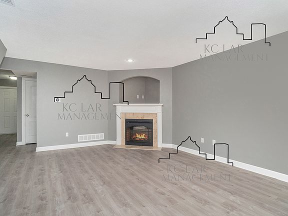 2nd image of 10504 E 45th Pl