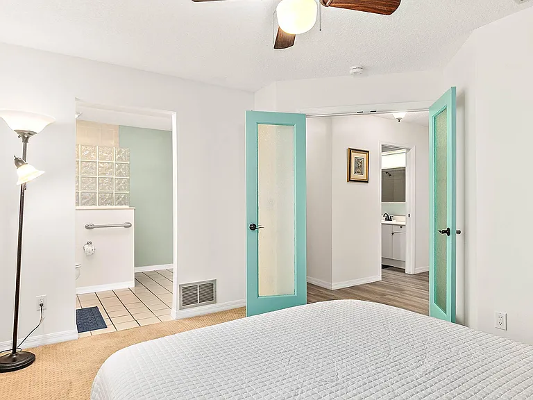 3rd bedroom with private bathroom