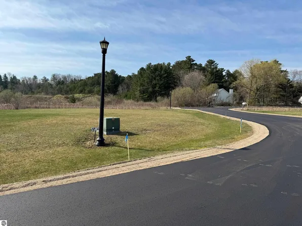 Capa Bran Ter #4, Elk Rapids, MI 49629