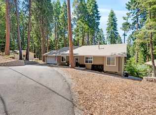3884 Opal Trl, Pollock Pines, CA 95726