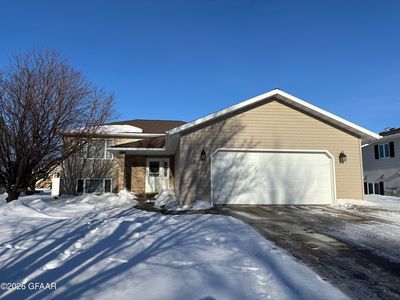 312 20th St NW, East Grand Forks, MN, 56721