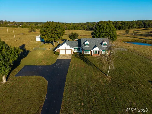 9720 County Road 8730, West Plains, MO 65775