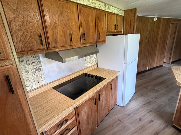 Dawn Ln Properties, 4930 NE Dawn Ln #4934, Dayton, OR 97114