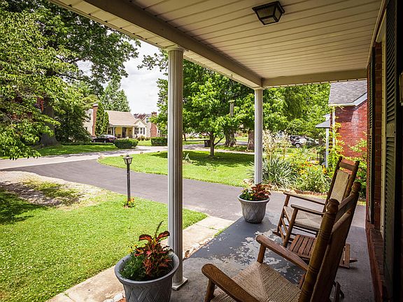 4th image of 1042 Ardmore Dr