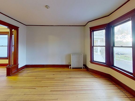 3rd image of 11 Alden Ave #2